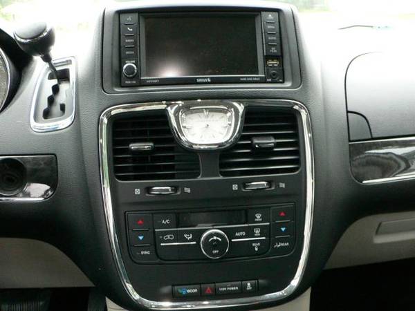 13 Chrysler Town Country Touring, Dodge Caravan. We Finance Every1!... for sale in binghamton, NY – photo 18
