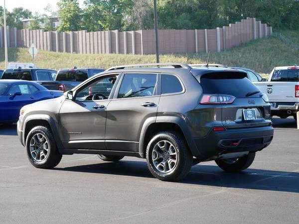 2021 Jeep Cherokee Trailhawk - - by dealer - vehicle for sale in South St. Paul, MN – photo 3
