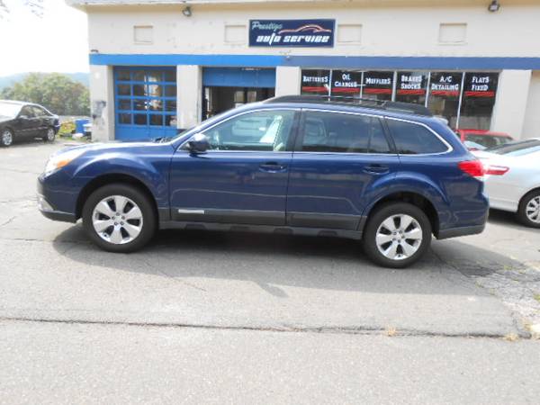 2011 Subaru Outback 2.5i Limited Wagon 1 Owner Exccellent Condition!... for sale in Seymour, NY – photo 5