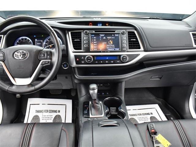 2019 Toyota Highlander SE for sale in Pittsburgh, PA – photo 14