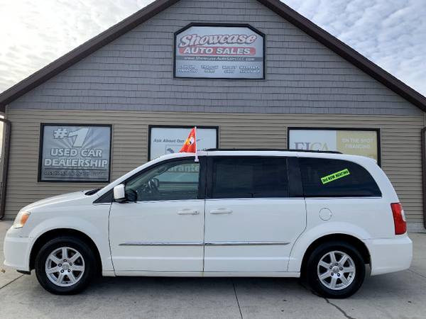 2011 Chrysler Town & Country 4dr Wgn Touring - cars & trucks - by... for sale in Chesaning, MI – photo 6