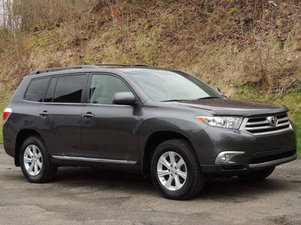 2013 Toyota Highlander Plus Only 94K Miles Back Up PowerGater for sale in binghamton, NY – photo 9