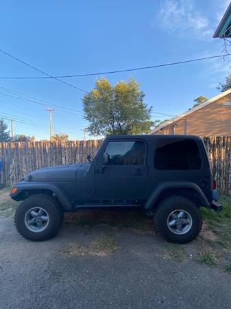 BEAUTIFUL JEEP WRANGLER - cars & trucks - by owner - vehicle... for sale in Santa Fe, NM