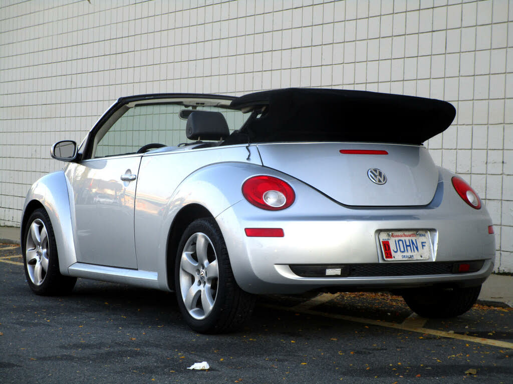 2006 Volkswagen Beetle 2.5L Convertible for sale in Somerville, MA – photo 2