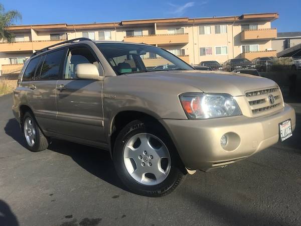 2005 Toyota Highlander Limited (55K miles, 3 rows) for sale in San Diego, CA – photo 2