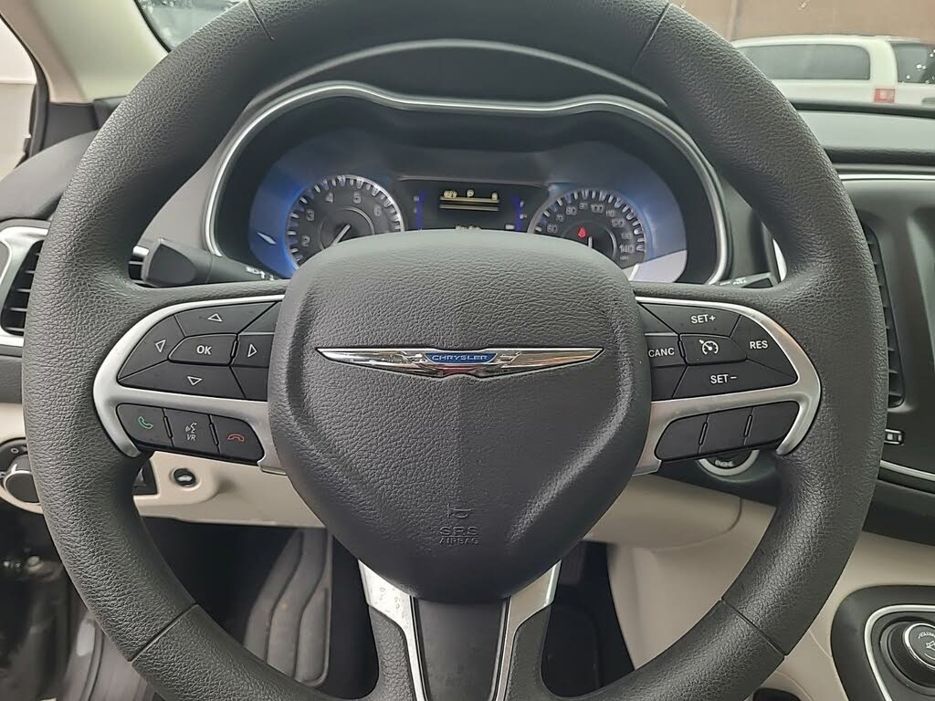 2016 Chrysler 200 Limited Sedan FWD for sale in Goldsboro, NC – photo 10