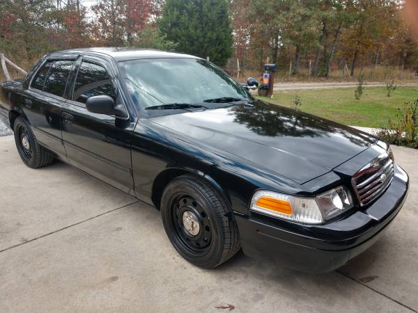 2011 Ford Crown Vic Police Interceptor - cars & trucks - by owner -... for sale in Mineral Bluff, GA – photo 2