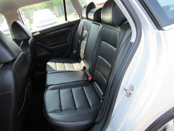 2011 Volkswagen Jetta Wagon TDI for sale in Grayslake, IL – photo 15
