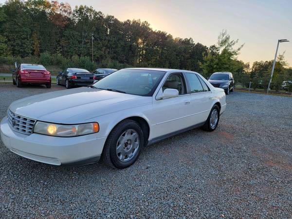 2001 Cadillac Seville SLS PEARL WHITE - - by dealer for sale in Monroe, NC – photo 4