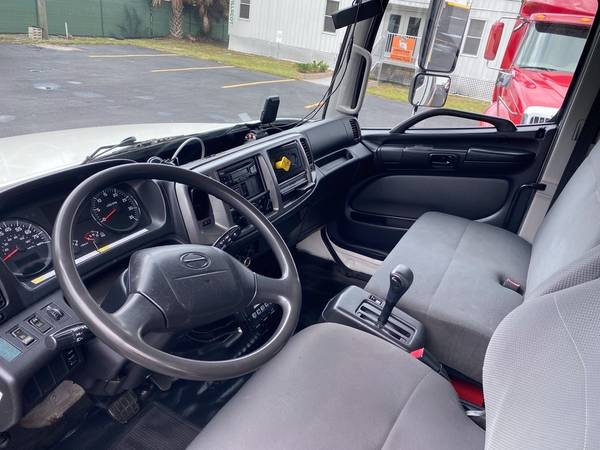 2015 Hino 338 Reefer Box Truck,183K Refrigerated box truck - cars &... for sale in Cleveland, OH – photo 8