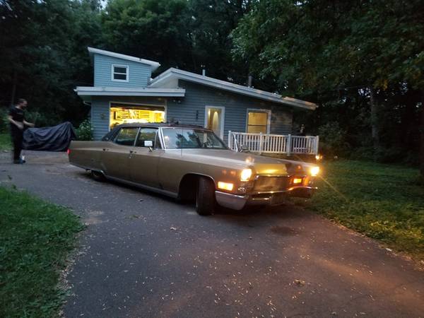 1968 Cadillac Fleetwood Runs great, drives great/ air suspension for sale in Minneapolis, MN