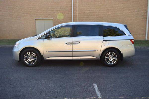 2011 Honda Odyssey EX L w/Navi 4dr Mini Van for sale in Knoxville, TN – photo 3