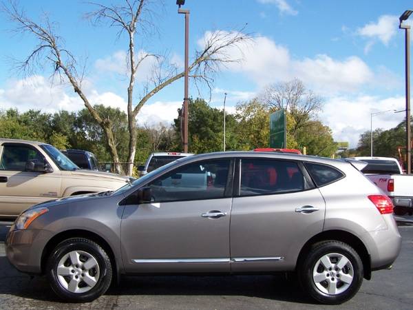 2013 NISSAN ROGUE FWD SUV CLEAN ONE OWNER 4CYL GAS SAVER ALL POWER for sale in Joliet, IL – photo 3