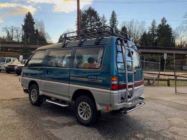 1996 Mitsubishi Star Wagon Active World Edition for sale in Seattle, WA – photo 4