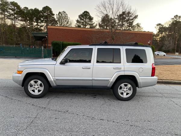 2010 Jeep Commander Sport, runs great, no issues, super clean car for sale in Snellville, GA – photo 2