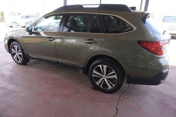 2018 Subaru Outback 2.5i Limited Wagon 4D - cars & trucks - by... for sale in Santa Fe, NM – photo 4