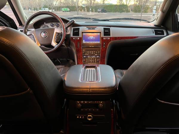 2014 Cadillac Escalade ESV - - by dealer - vehicle for sale in Albuquerque, NM – photo 11