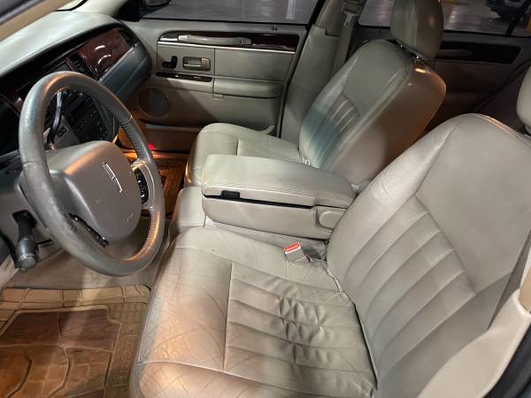 2006 Lincoln town car low miles for sale in Paterson, NJ – photo 8