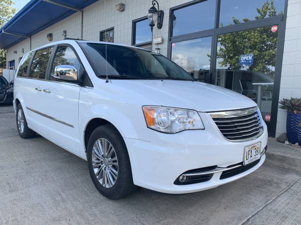 Chrysler Town & Country - BAD CREDIT BANKRUPTCY REPO SSI RETIRED APPRO for sale in Wailuku, HI – photo 2