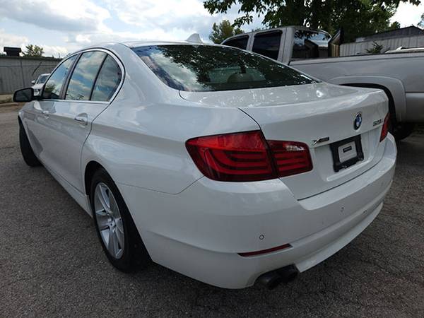 2013 BMW 5 Series 528i xDrive - - by dealer - vehicle for sale in Fenton, MO – photo 6