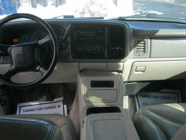 2002 GMC Yukon XL 1500 SLT 4WD - - by dealer - vehicle for sale in Roslindale, MA – photo 8