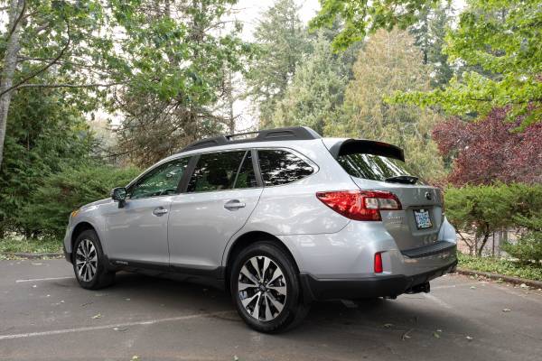 2015 Subaru Outback Limited - only 39248 miles! - - by for sale in Portland, OR – photo 2