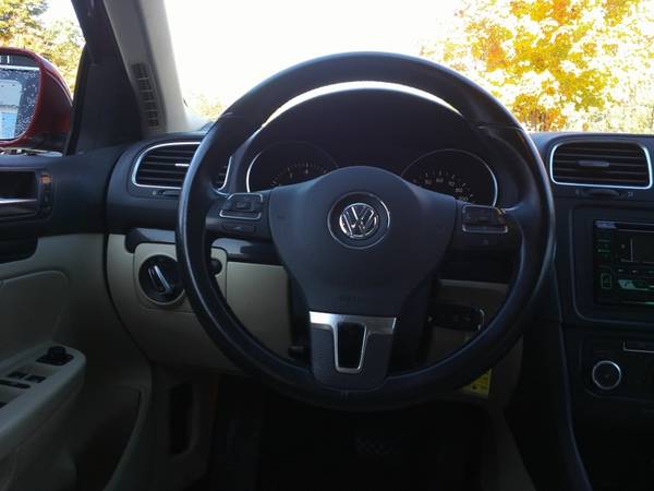 2011 Volkswagen Jetta SportWagen 4dr Auto S PZEV for sale in Hooksett, NH – photo 16