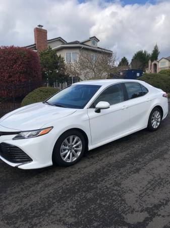 2018 Toyota Camry LE for sale in Vancouver, OR