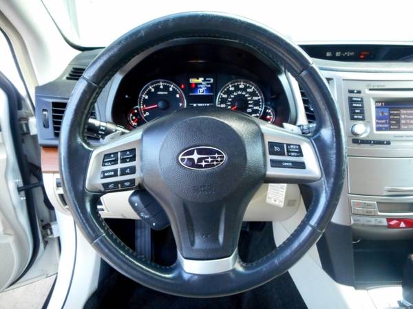 2014 Subaru Outback 4dr Wgn H4 Auto 2 5i Limited for sale in Marion, IA – photo 12