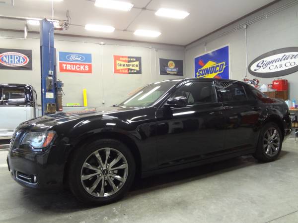 2014 Chrysler 300S AWD - Loaded! - - by dealer for sale in Adams Basin, NY – photo 3