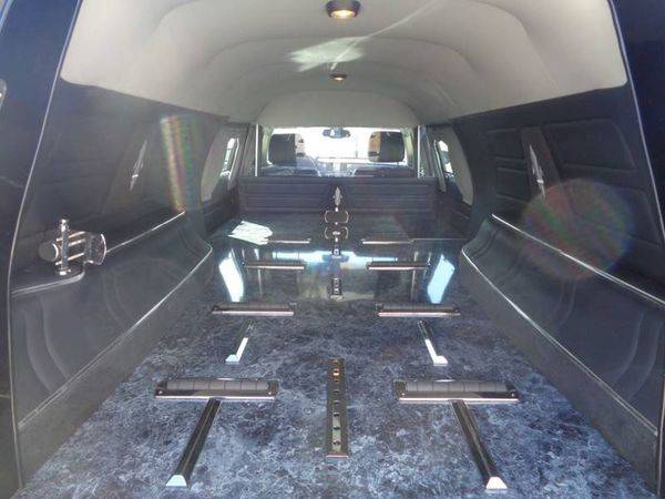 2008 Cadillac DTS Superior Statesman Funeral Coach HEARSE COMMERCIAL... for sale in Hialeah, FL – photo 9