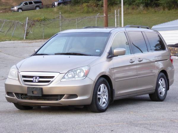 2007 Honda Odyssey EX*RUNS AND DRIVE NICE*CLEAN TITLE* for sale in Roanoke, VA – photo 3