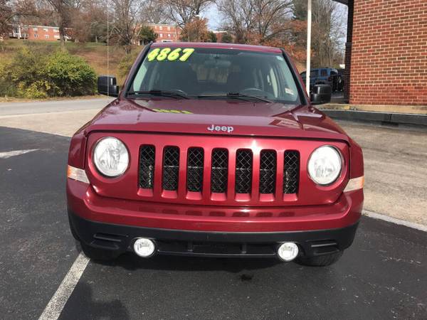 2014 JEEP PATRIOT LATITUDE 4WD - cars & trucks - by dealer - vehicle... for sale in Bristol, TN – photo 3