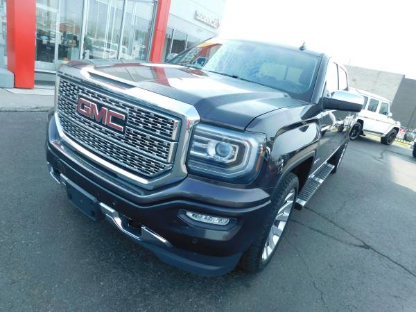 2016 GMC SIERRA DENALI**SUPER CLEAN**MUST SEE**FINANCING AVAILABLE**... for sale in redford, MI – photo 2