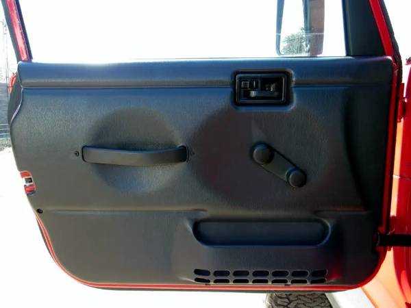 Locally Owned & EXTRA Nice 2001 Jeep Wrangler 4x4 for sale in Fort Worth, TX – photo 15
