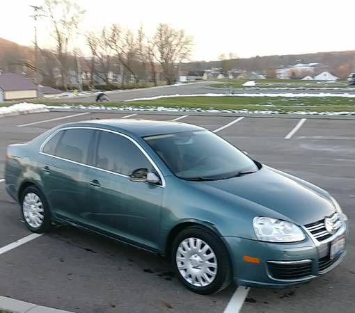 06 Jetta 4 Door Good Driver Hot Heat - cars & trucks - by owner -... for sale in Butler, OH – photo 6
