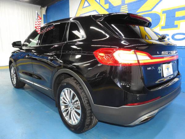 2016 LINCOLN MKX AWD,WE FINANCE YOU W/$499*DN TODAY-STOP BY OR CALL US for sale in Detroit, MI – photo 3
