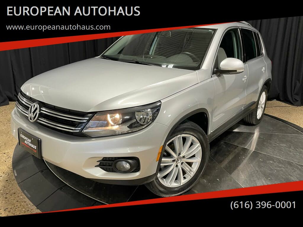 2012 Volkswagen Tiguan SE 4Motion AWD with Sunroof and Navigation for sale in Holland , MI