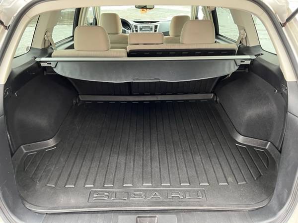 2013 Subaru Outback Premium AWD Sunroof Heated Seats Very Nice for sale in Saint Paul, MN – photo 10