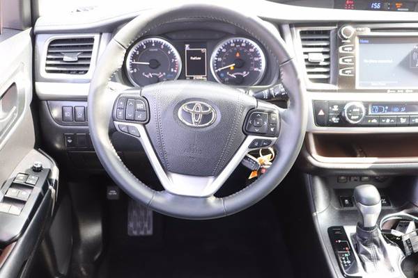 2019 Toyota Highlander hatchback White - cars & trucks - by dealer -... for sale in Antioch, CA – photo 17