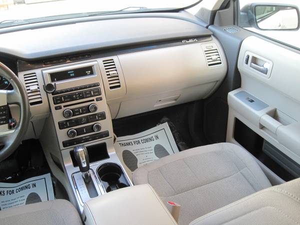 *$1495 Down *$289 Per Month on this 2011 FORD FLEX SUV 7-PASSNGR for sale in Modesto, CA – photo 23