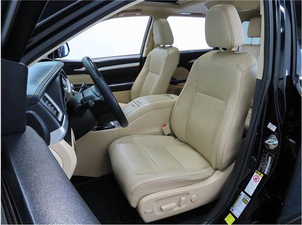 2015 Toyota Highlander XLE SUV - - by dealer - vehicle for sale in Escondido, CA – photo 7