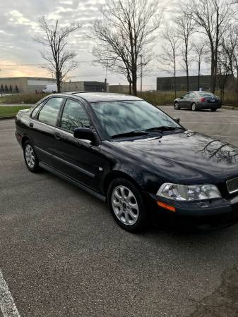 2002 Volvo S40 turbo - cars & trucks - by dealer - vehicle... for sale in Wheeling, IL – photo 5