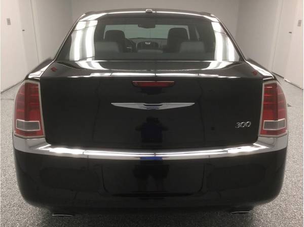 2011 Chrysler 300 Limited*E-Z FINANCING!*COME TEST DRIVE!*WARRANTY!* for sale in Hickory, NC – photo 6