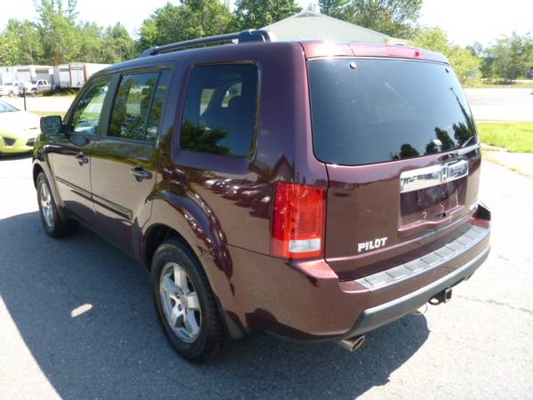 2011 HONDA PILOT EX-L 4X4 LOADED DVD LEATHER 8 PASSENGER 3RD ROW SEAT for sale in Milford, ME – photo 5