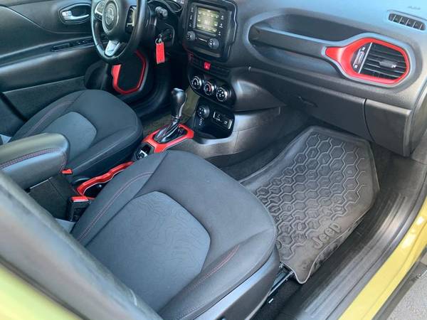 Take a look at this 2015 Jeep Renegade-Hartford for sale in South Windsor, CT – photo 13