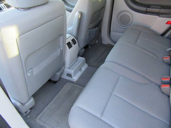 2007 Chrysler Pacifica - cars & trucks - by dealer - vehicle... for sale in Muskegon, MI – photo 17