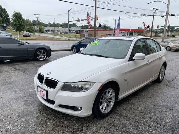 2010 BMW 3-Series 328i xDrive Sedan 4D - - by dealer for sale in Raytown, MO – photo 7