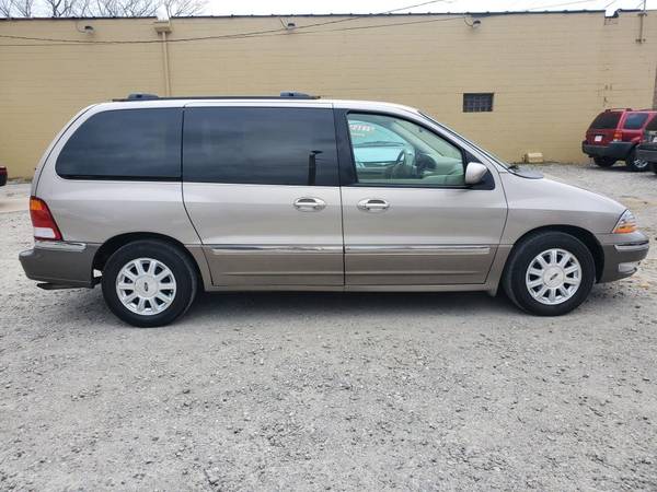 2003 Ford Windstar Limited Extra Clean in/out - cars & trucks - by... for sale in Highland, IL – photo 5