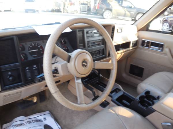 1992 JEEP XJ LAREDO 4X4 LIMITED AUTO HI OUTPUT 4.0 ENG. 123K MILES -... for sale in Woodinville, WA – photo 11